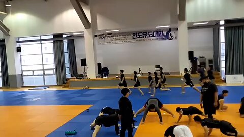 뛰어.뛰어..ㅎㅎ