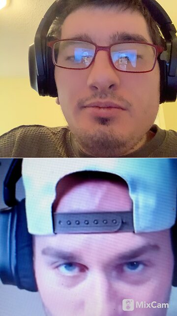 My reaction to mmjoemele playing Minecraft