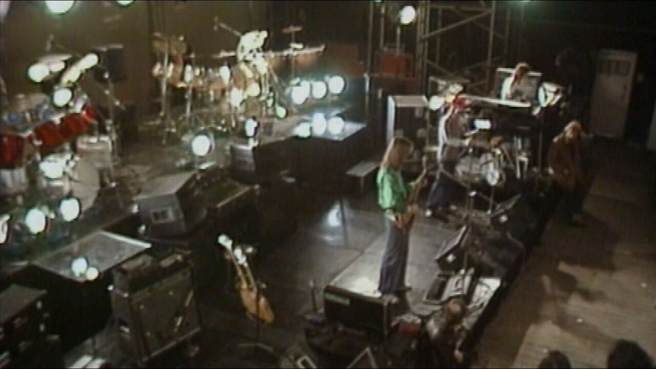 GENESIS - BEHIND THE MUSIC
