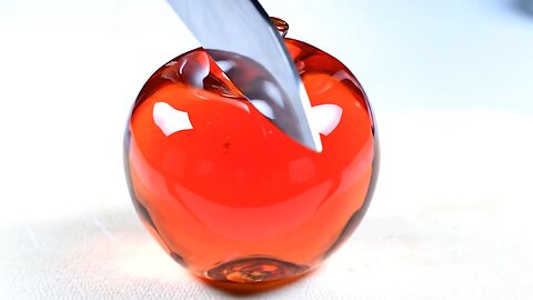 Cutting a glass apple