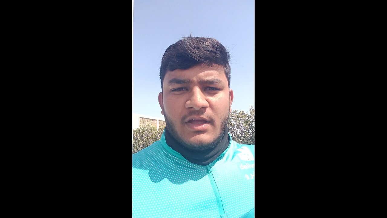 Abu Dhabi Deliveroo rider new creater