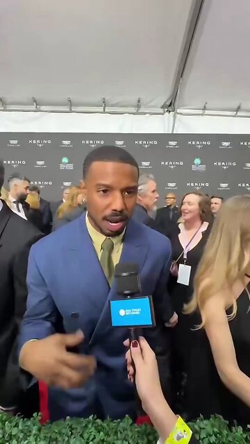 20 Yrs Later: Michael B. Jordan & Amanda Seyfried Recreate First Kiss in Red Carpet Reunion!