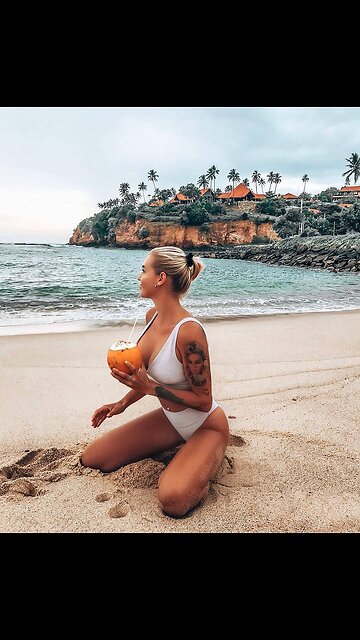 Explore the Stunning Island Beaches of Sri Lanka❤💛