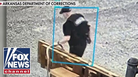 _DEVIL IN THE OZARKS__ Killer ex-cop leaves community on edge after escaping jail
