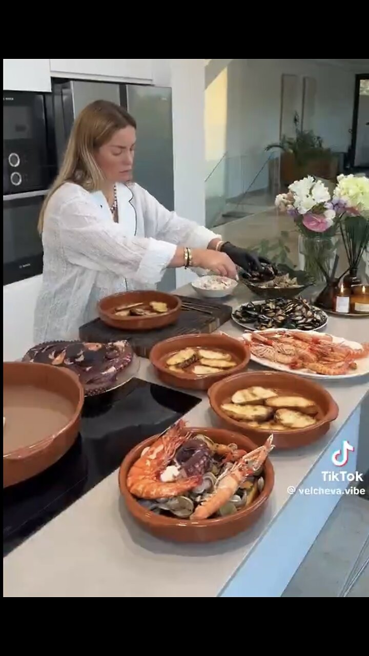 COOKING HOMEMADE🦞🐙🏡👩‍🍳📸SEAFOOD BBQ STYLE🦐🏡🍽️🍹💫