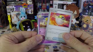 Pokemon TCG: Ultra Ball Tin opening