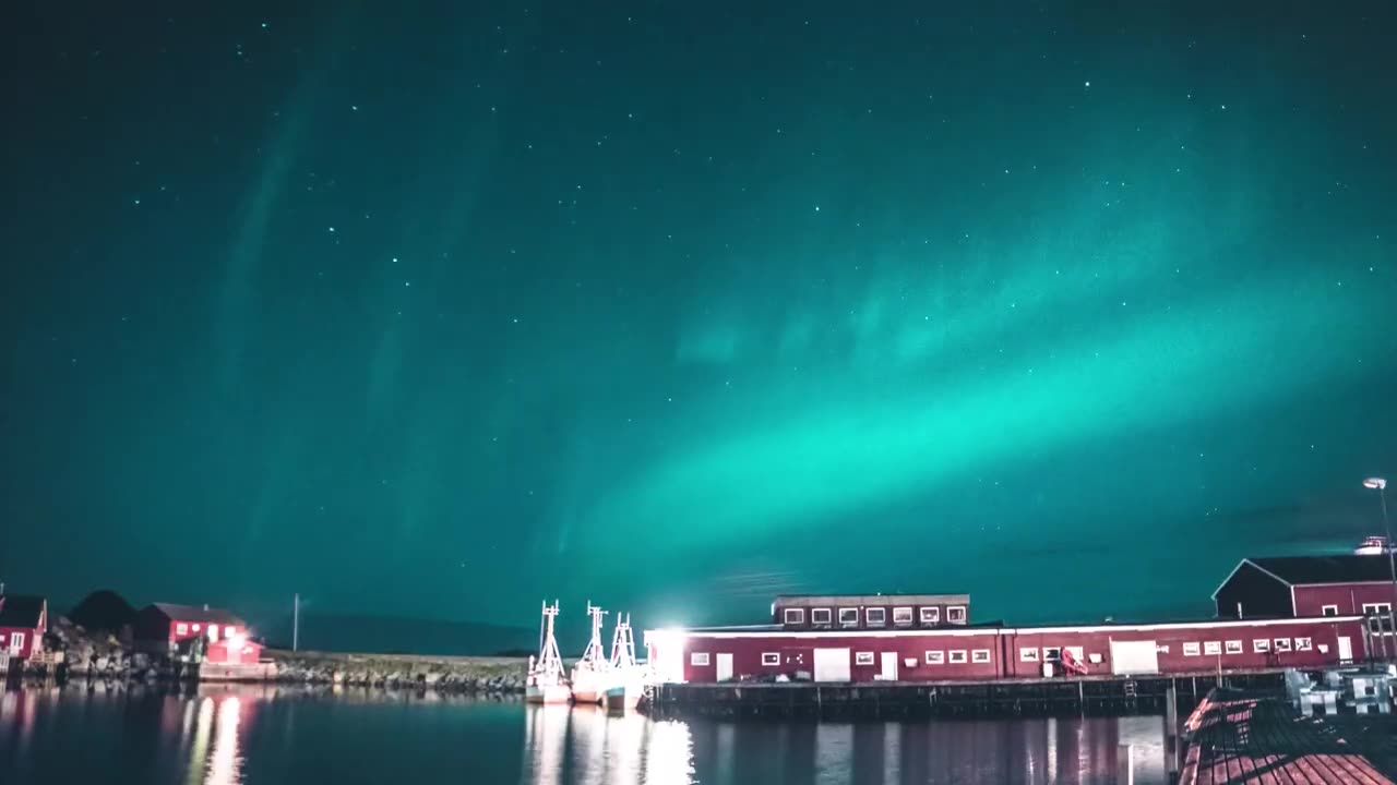 Timelapse of Northern lights - Aurora Borealis #timelapse #northernlights #traveldestination HD
