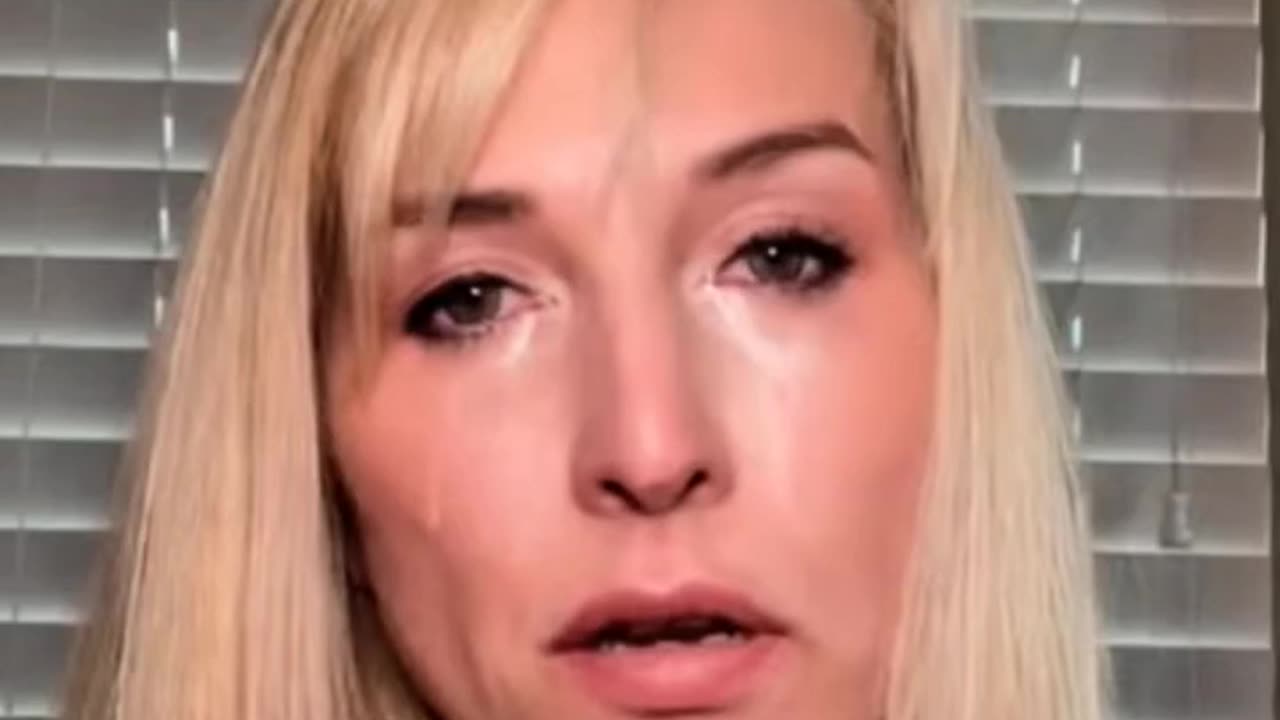 STRONG AND INDEPENDENT MENTAL BREAKDOWNS - VOL. 2,038