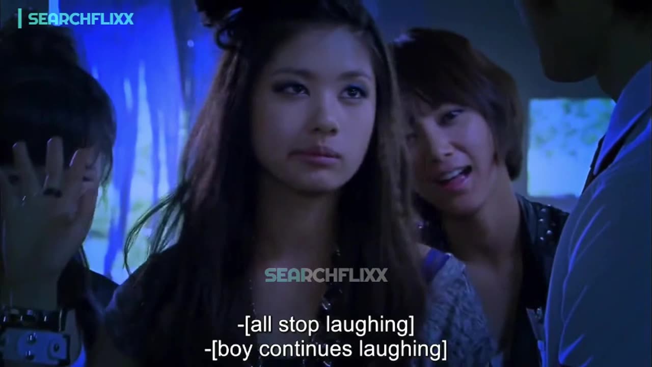 She gave him two options: date her or die... 💀