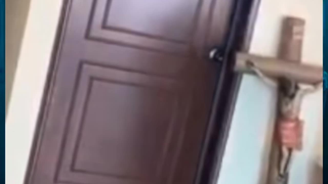 😨👽 UFO Sighting or Skinwalker? You Decide! | TheHauntingHour