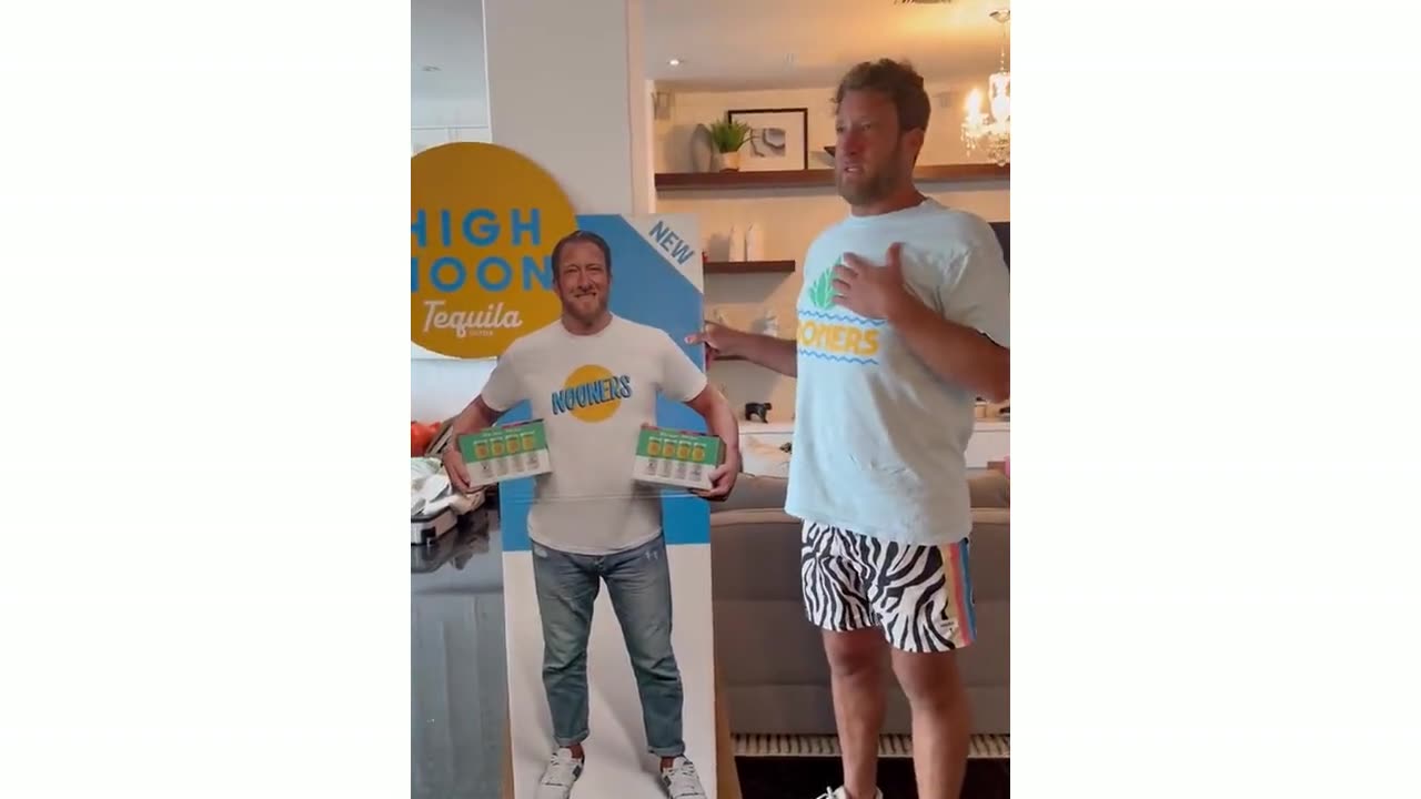 REMEMBER THAT TIME DAVE PORTNOY TOLD A RAPE JOKE WEARING A DRESS⁉️ THAT WAS SO FUN