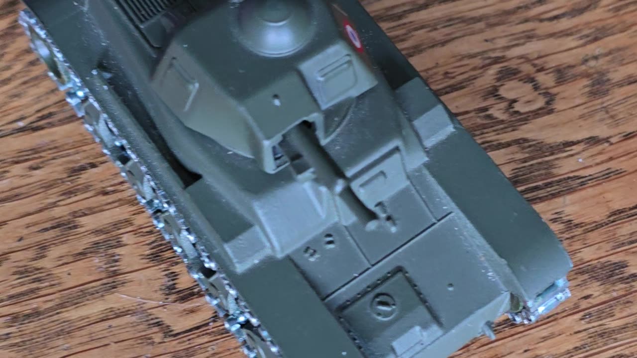 Solido diecast renualt tank.