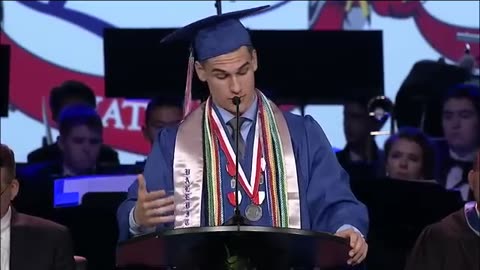 Viral: Brutally Honest Valedictorian Regrets Being Top of the Class