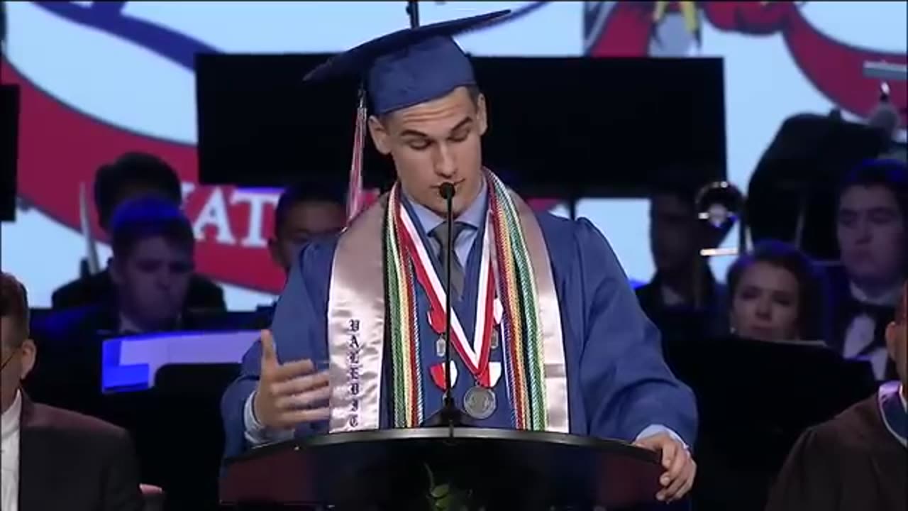 Viral: Brutally Honest Valedictorian Regrets Being Top of the Class