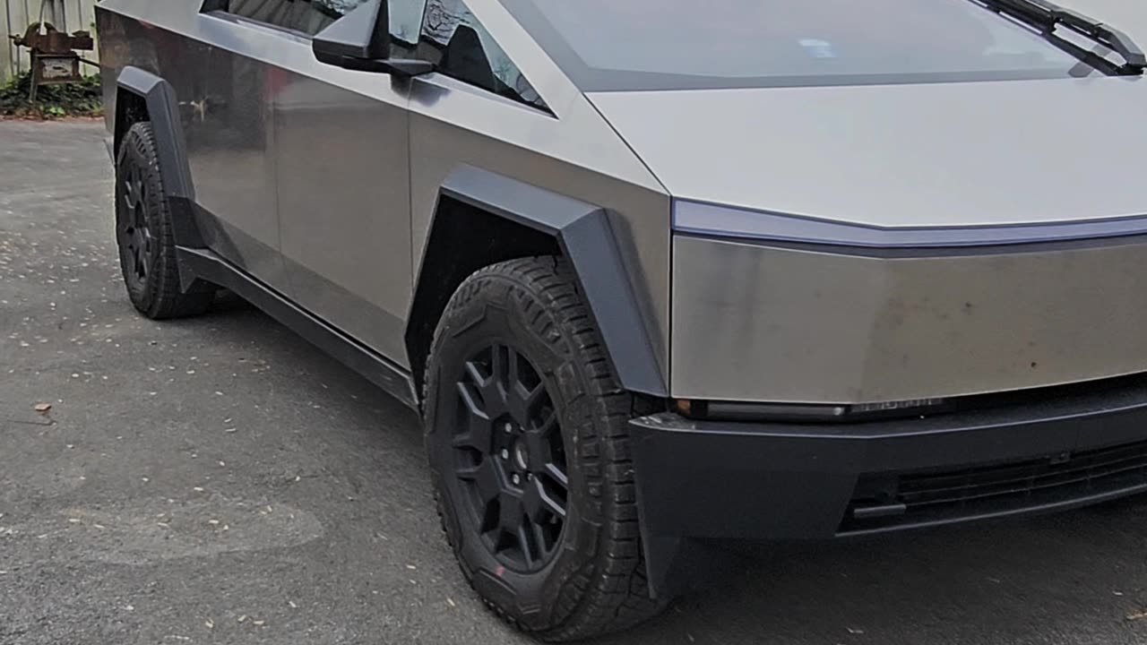 2025 bad ass CyberTruck.