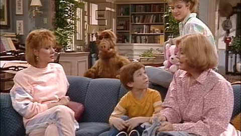 CLASSIC TELEVISION. " ALF " ALIEN LIFE FORM...