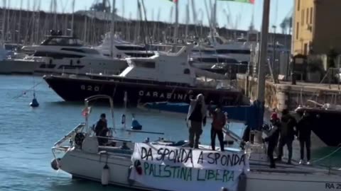 Greta showed up in Genoa today singing anti-fascist and pro-Palestine songs.