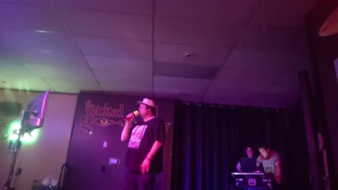 AUTISTIC MAN KILLS R-KELLY: I BELIEVE I CAN FLY LIVE COVER