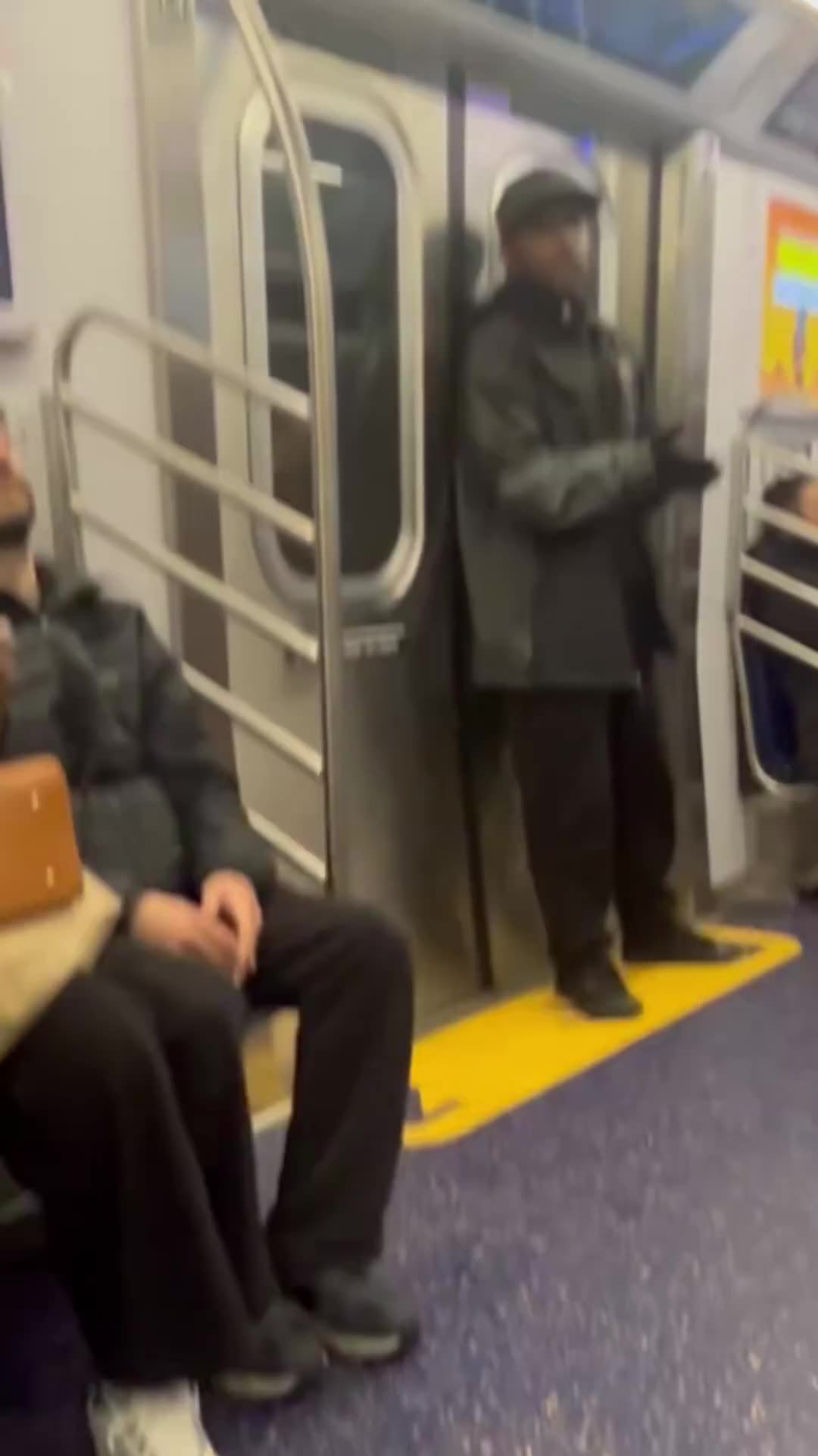 NYC subway rider stands up to man harassing passengers on the train