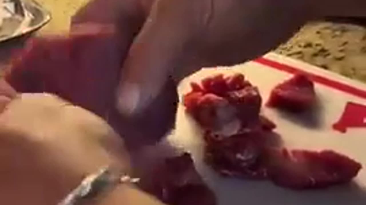 Butcher🔪🗡️| Bought a Pack of ‘Certified Angus Beef’ from the Grocery Store |it so Fake, like Glued!
