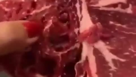 Warring： fake lab grown meat is already in stores across the U.S. This includes Beef and Salmon