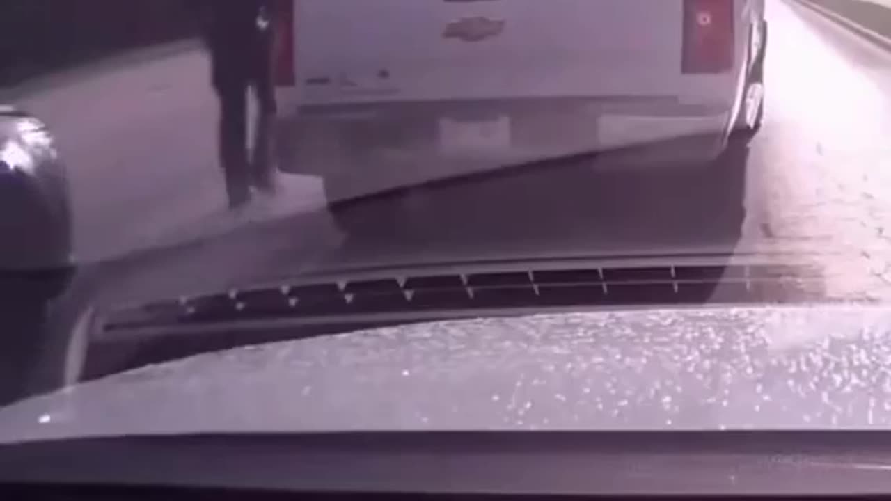 Road rage caught in the act by police cutting off driver and leaving vehicle, Instant Karma