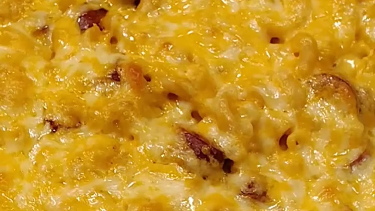 Mac N cheese with Jalapeno Sausage