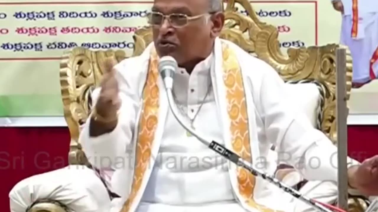 శ్రీకృష్ణ కర్ణామృతం Part-1 18