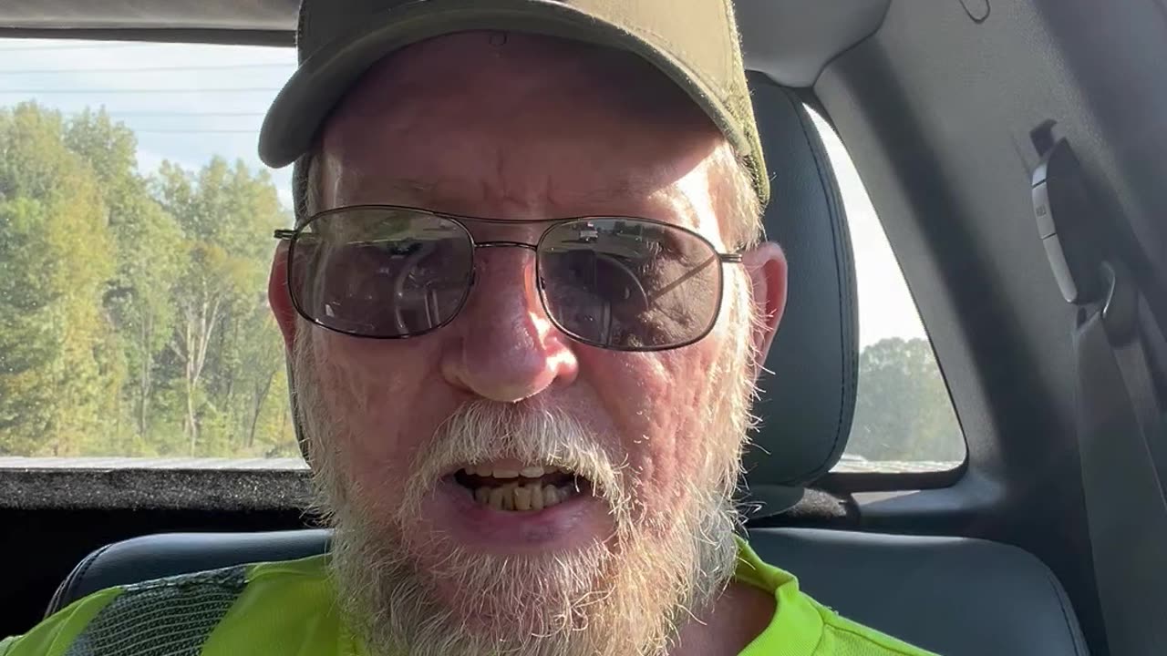 Crazy Redneck Commentary