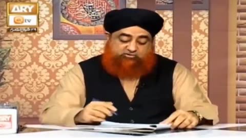 قربانی کرنے کی بجائے اتنی رقم کسی غریب کو صدقہ کرنا کیسا ؟