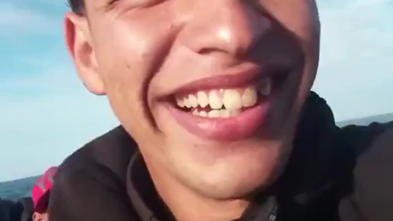 Fake Islamic asylum seekers invade Italy without any control.