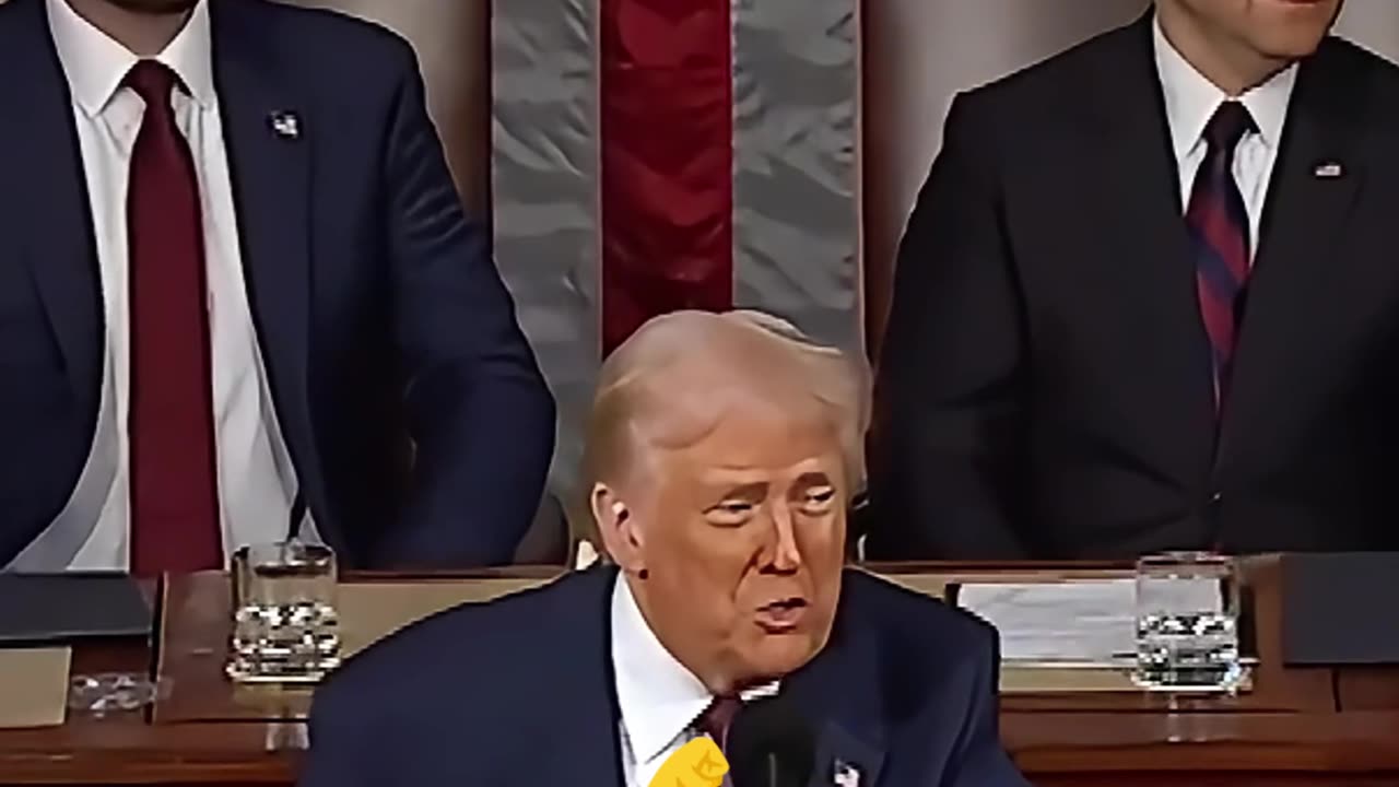 President Donald Trump praises Pam Bondi and Kash Patel for cleaning up the DOJ and the FBI #SHORTS