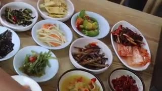 A Legendary Tailor Shop Eatery?! Grandpa Failed, But Grandma’s Meals Sell Like Crazy