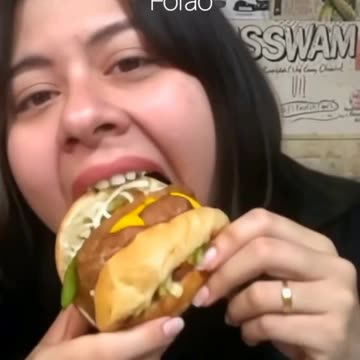 Deputada terrorista do PSOL e MST quer pregar o socialismo para os outros e, vive no capitalismo, Sâmia Bonfim é uma hipócrita 🖕🤣