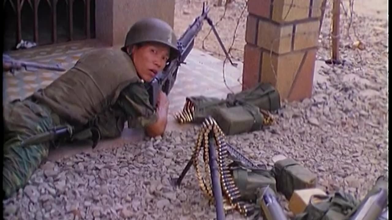 ARVN Airborne repell Vietcong attack, Saigon, South Vietnam (1968)