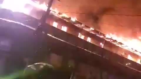 Large fire engulfs building in Athi River town located outside Nairobi, Kenya