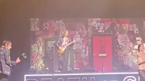 Palaye royale ( live)