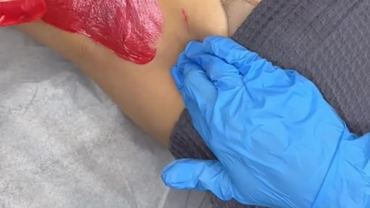 Underarm Waxing in Texas | Sexy Smooth Cherry Desire Hard Wax Demo by @remedy.beautybar