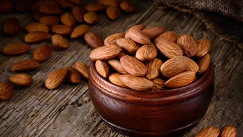 खाली पेट बादाम खाने के फायदे #short #health #viarl #trending #fact #like