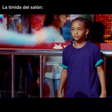 La tímida del salón jaja#fyp #foryou #parati #viral #karatekid #pokerface