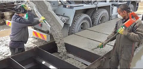 Process Of Making Bulk Concrete Wall. Korean Concrete Bulk Mass Production