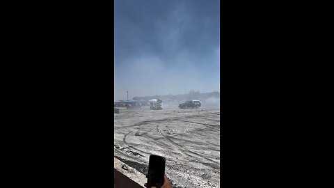 Meanwhile, legal pit 🛞💨