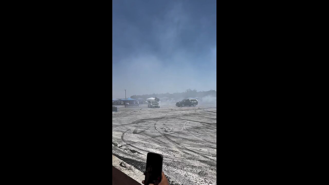 Meanwhile, legal pit 🛞💨