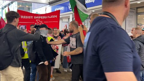 MANCHESTER PROTEST | More migrant tents | "POISON DART FROG" | Freddy is READY