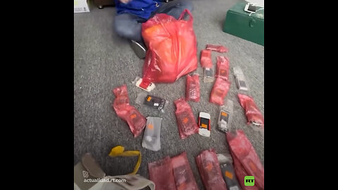 Empresario recibe lote de teléfonos Nokia con 16 años de retraso