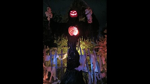 Str8 Make at Gay & Lesbian Halloween Party?