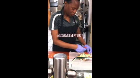 Do you folks serve crackers? 😆