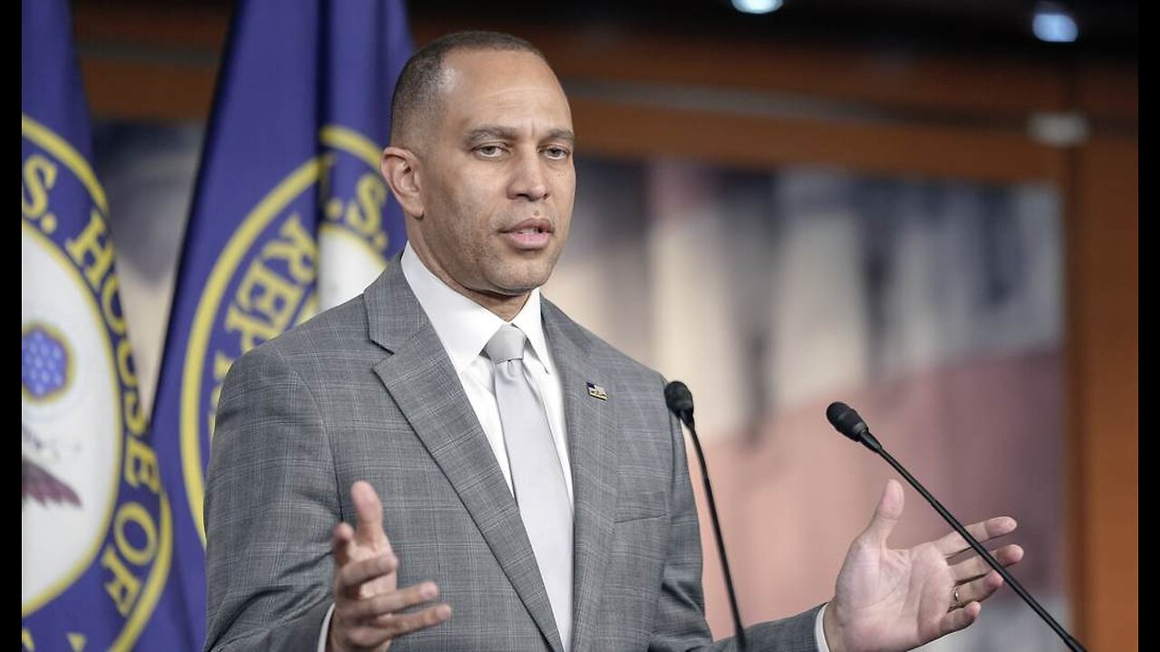 Hakeem Jeffries Tries to Make Fit Guy Post, Internet Mocks Obvious Epic Fail