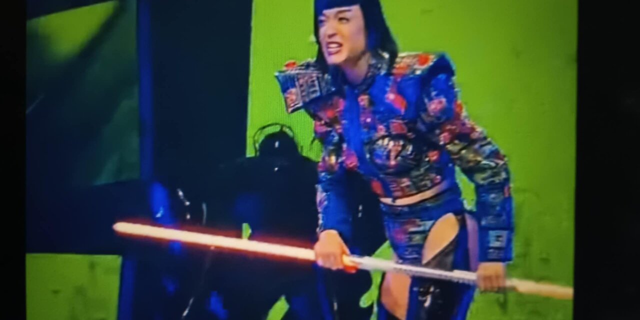 STAR WHORE?