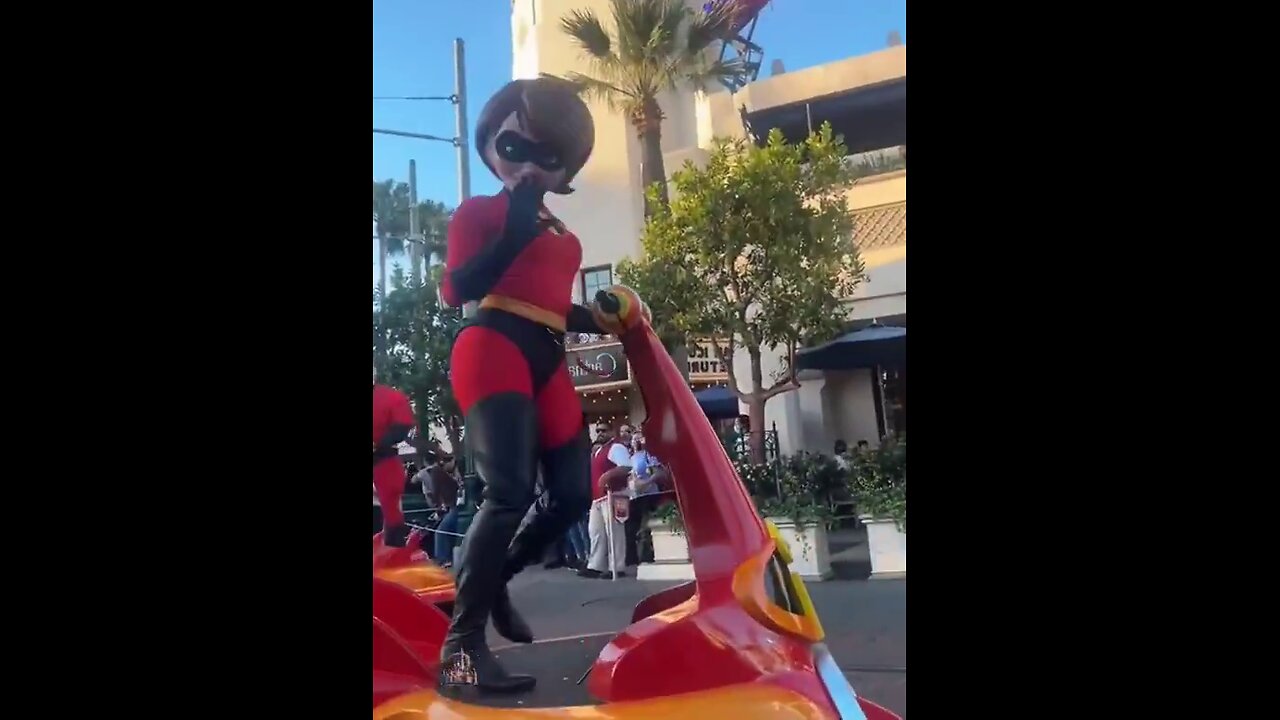 Questionable Disney 🤣🤣